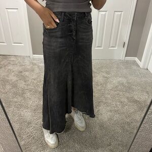 Wash lab grey denim skirt size 28 fits a small medium